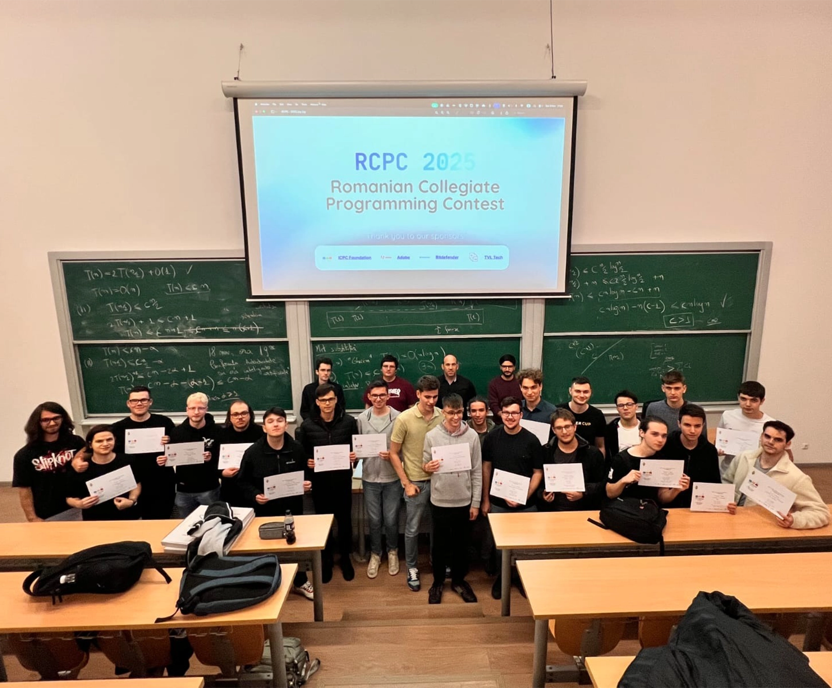 Studenții Universității București strălucesc la RCPC 2025: o medalie de aur, una de argint și trei de bronz